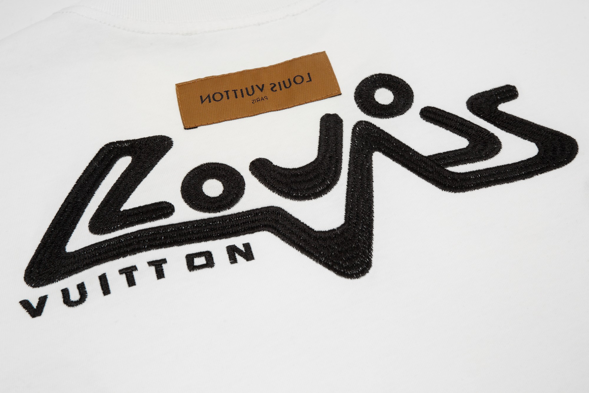 . Snowflake Embroidery Short Sleeve Black/White-Luxeon