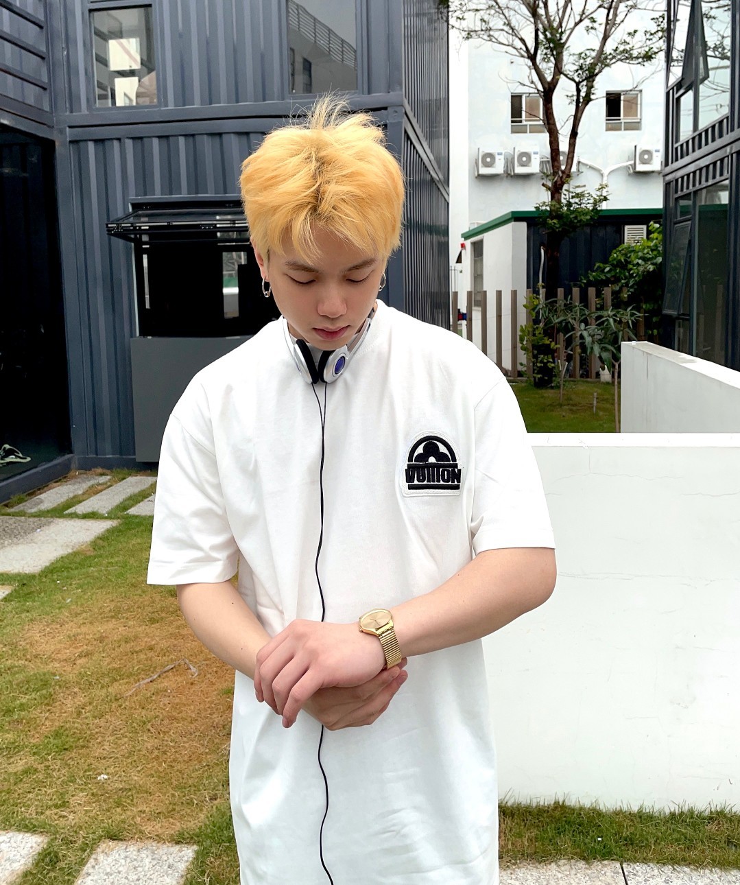 . Snowflake Embroidery Short Sleeve Black/White-Luxeon