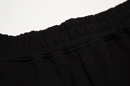 Burberry Warrior Horse Embroidered Shorts Summer-Luxeon