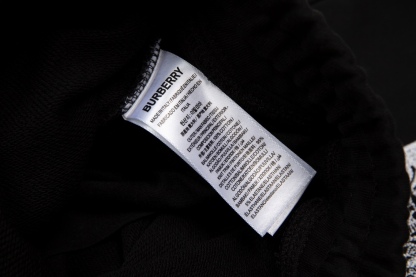 Burberry Warrior Horse Embroidered Shorts Summer-Luxeon