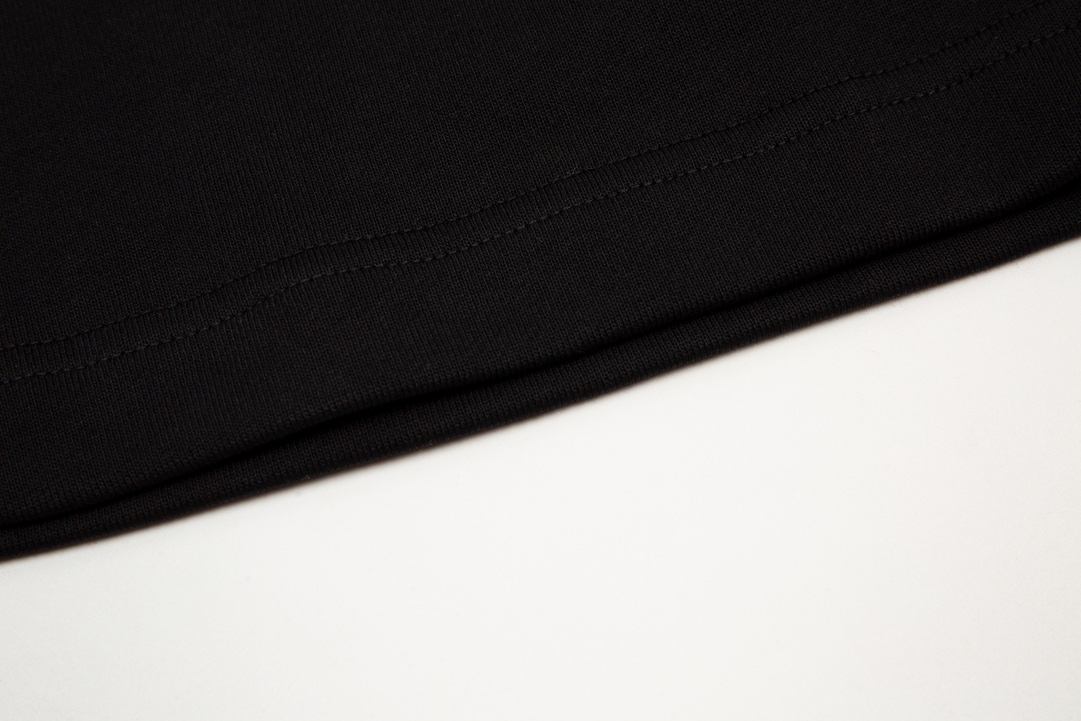 Burberry Warrior Horse Embroidered Shorts Summer-Luxeon