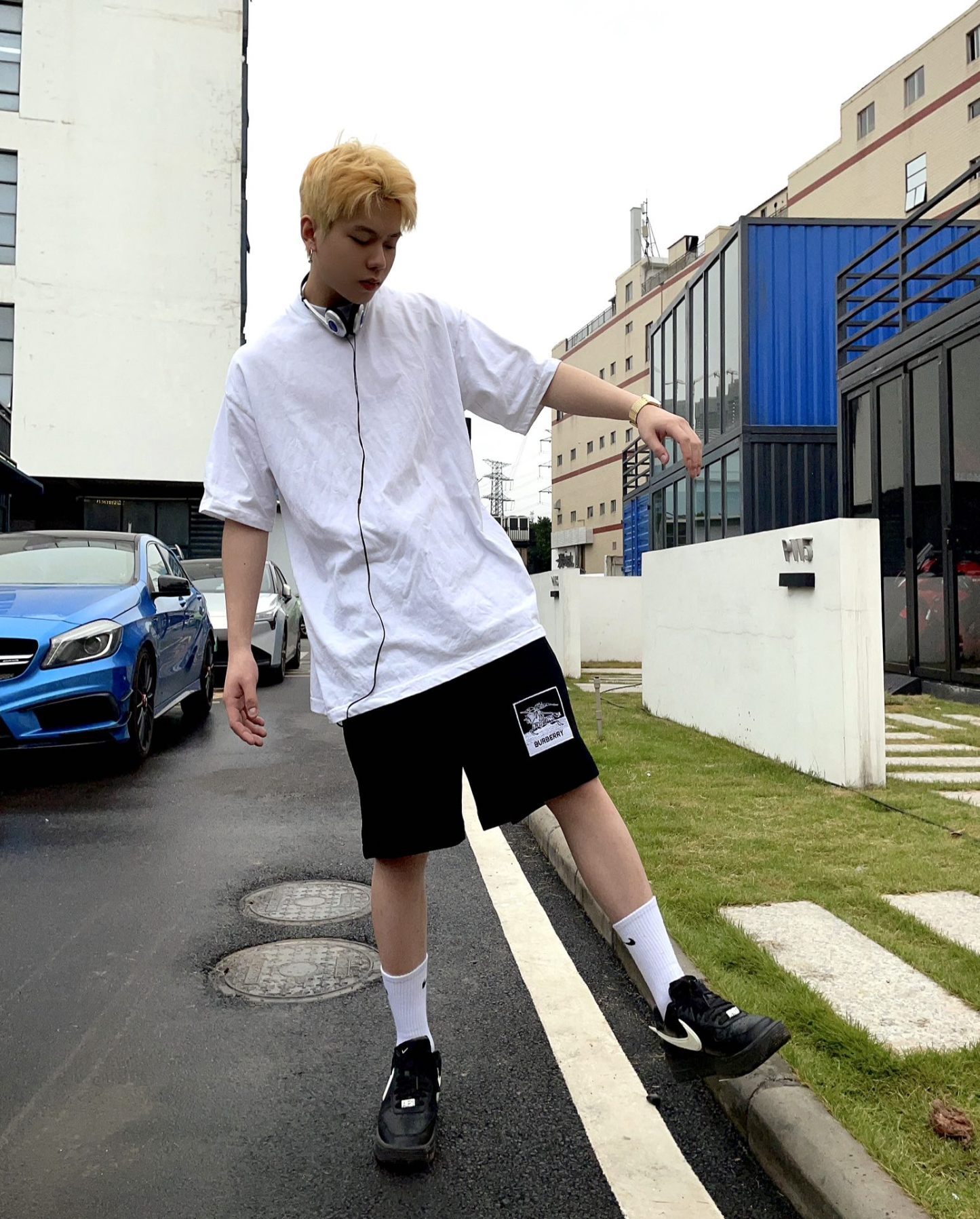 Burberry Warrior Horse Embroidered Shorts Summer-Luxeon