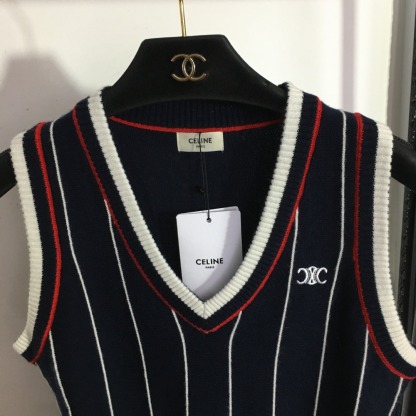 C style V-neck contrasting striped cashmere knit vest-Luxeon