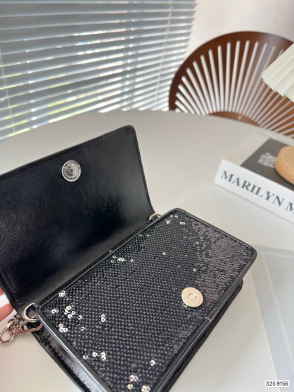 MiuMiu Sequin Chain Bag-Luxeon