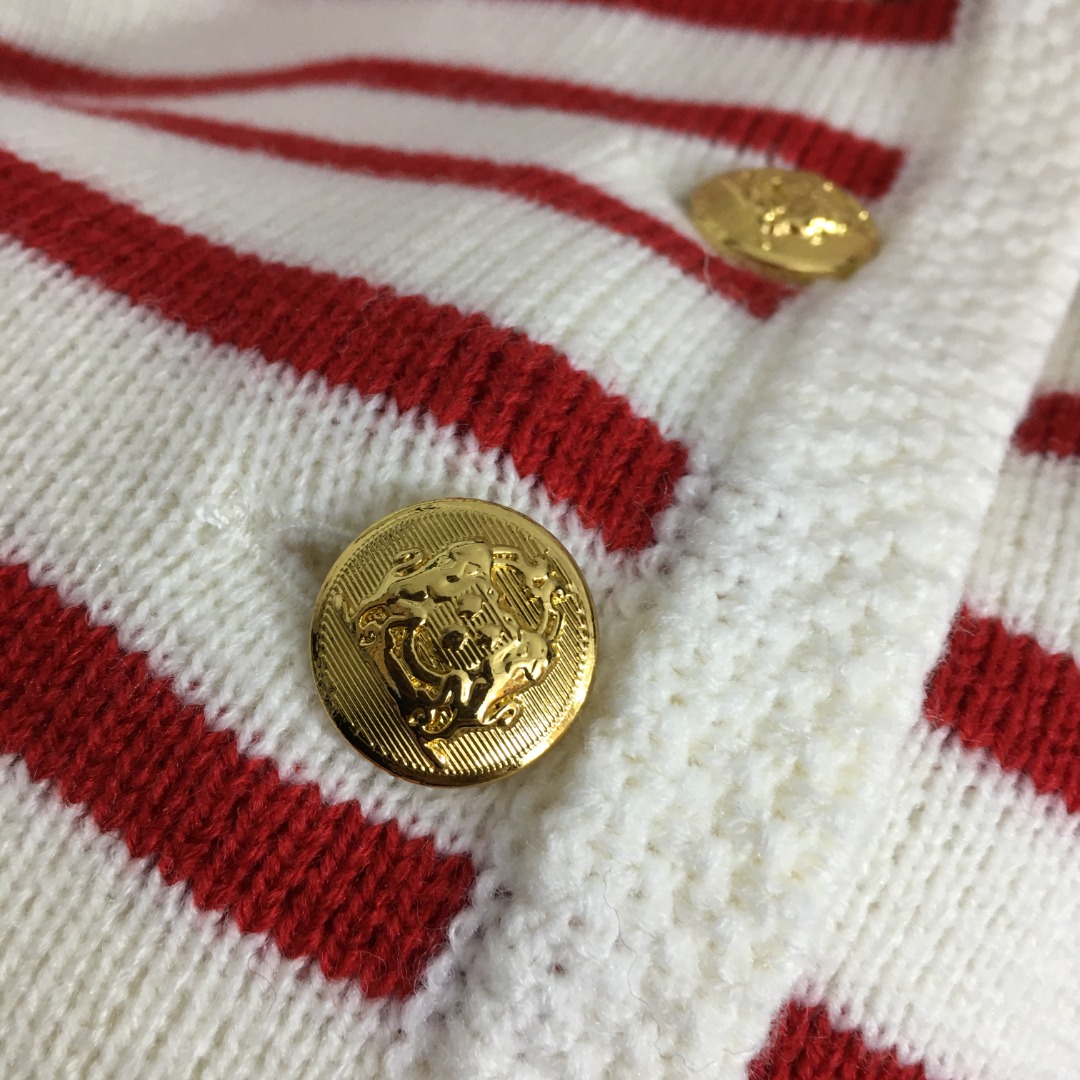 C style contrasting striped wool knitted vest-Luxeon