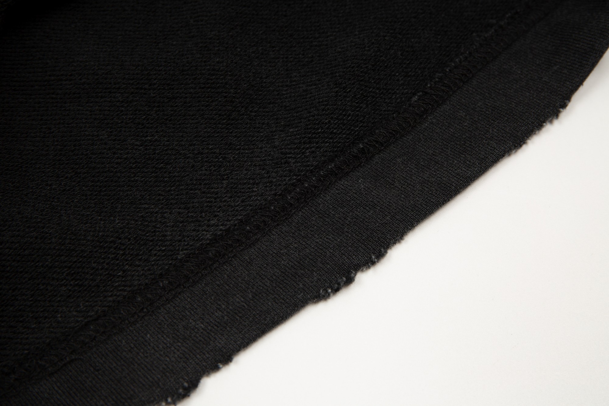 B style logo embroidered shorts-Luxeon