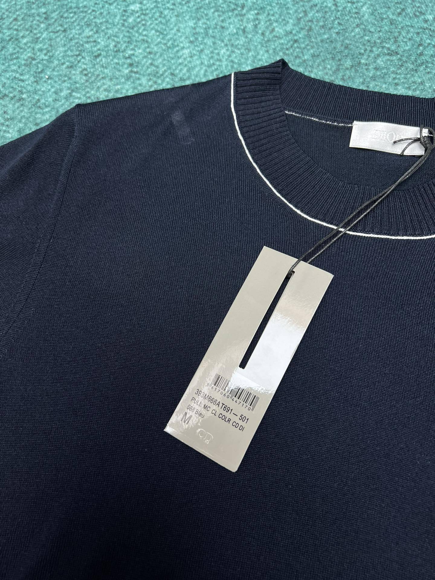 D style New Short Sleeve Round Neck Knit-Luxeon