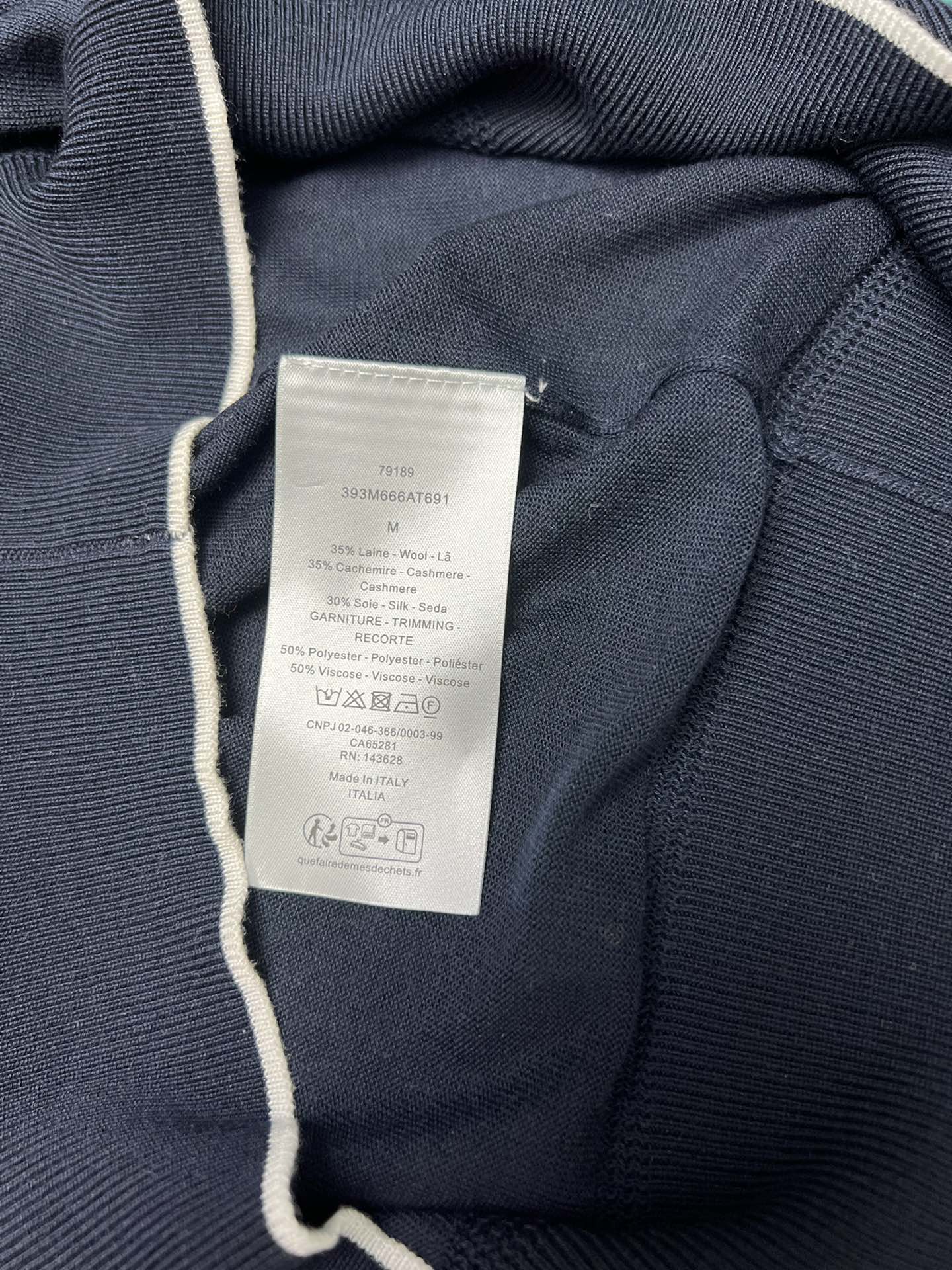 D style New Short Sleeve Round Neck Knit-Luxeon