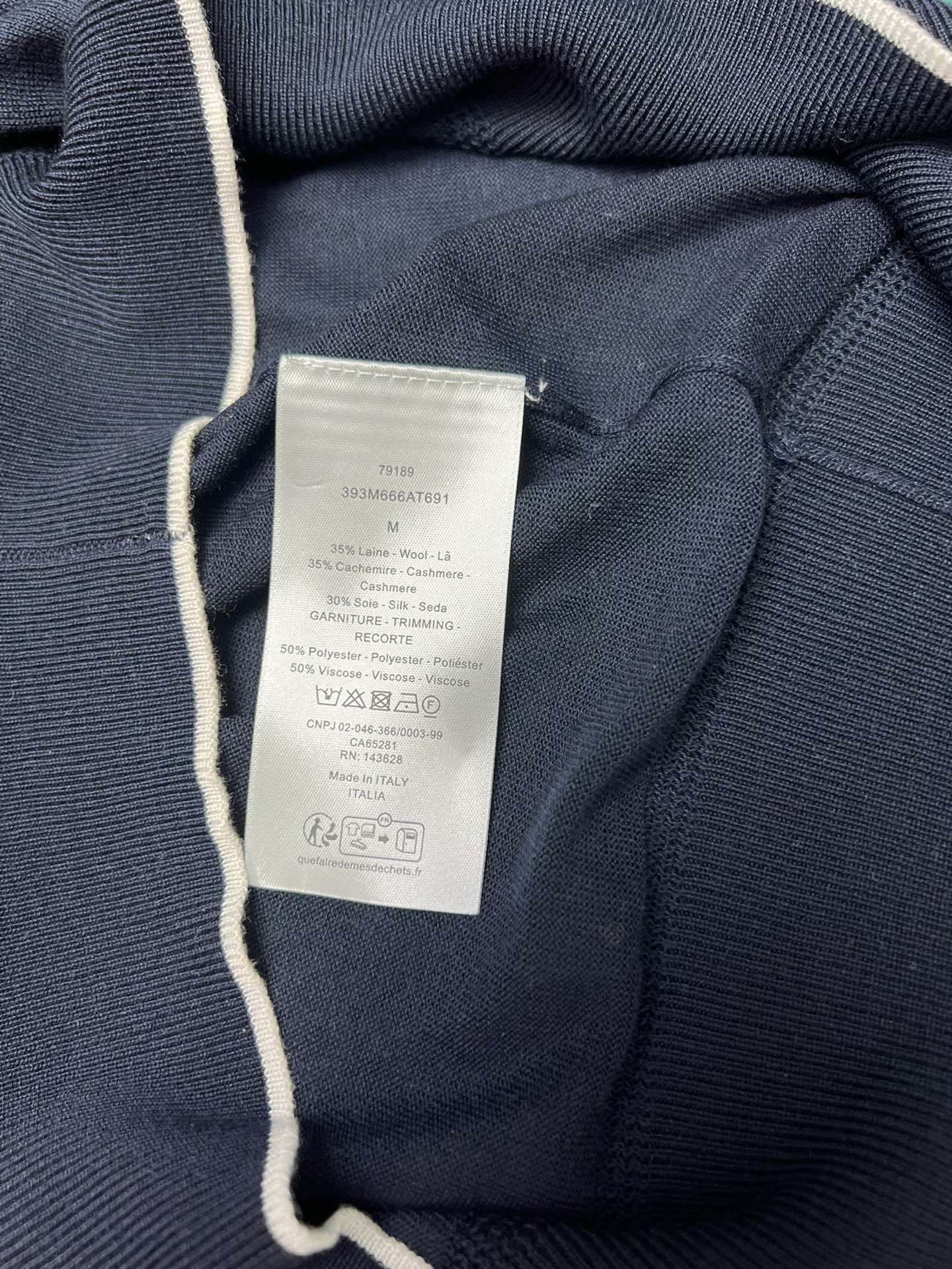 D style New Short Sleeve Round Neck Knit-Luxeon