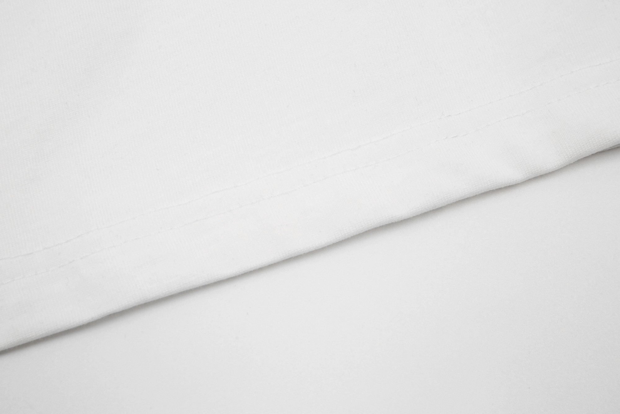 G style Cherry Pocket T-shirt-Luxeon