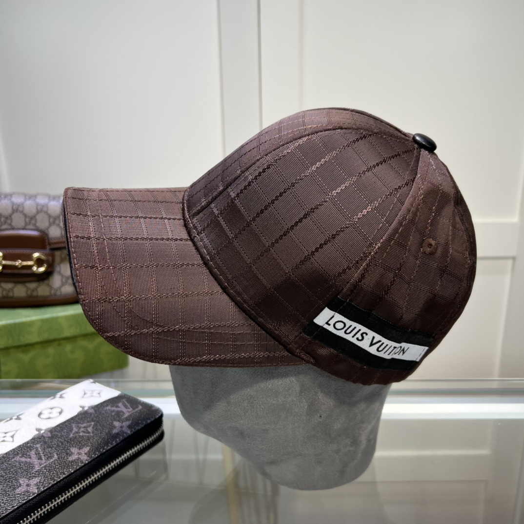 L style Fashion plaid baseball hats-Luxeon