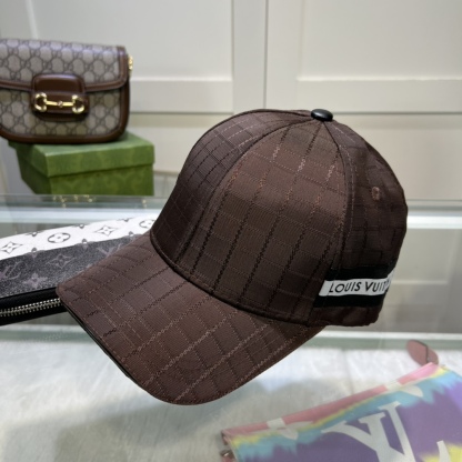 L style Fashion plaid baseball hats-Luxeon