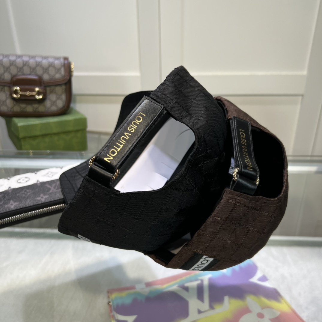 L style Fashion plaid baseball hats-Luxeon