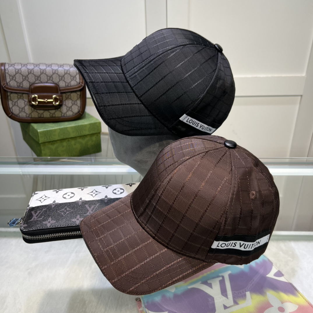 L style Fashion plaid baseball hats-Luxeon