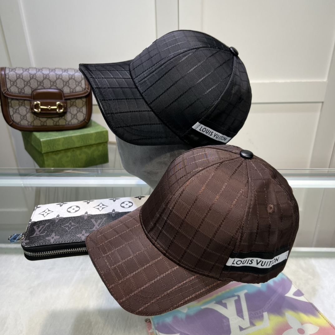 L style Fashion plaid baseball hats-Luxeon