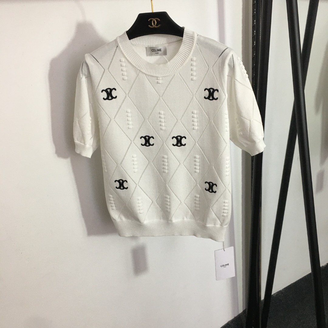 C style embroidered short sleeved knit shirt-Luxeon