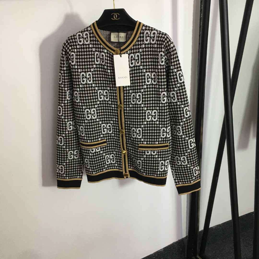 G style plaid long sleeved knitted cardigan-Luxeon