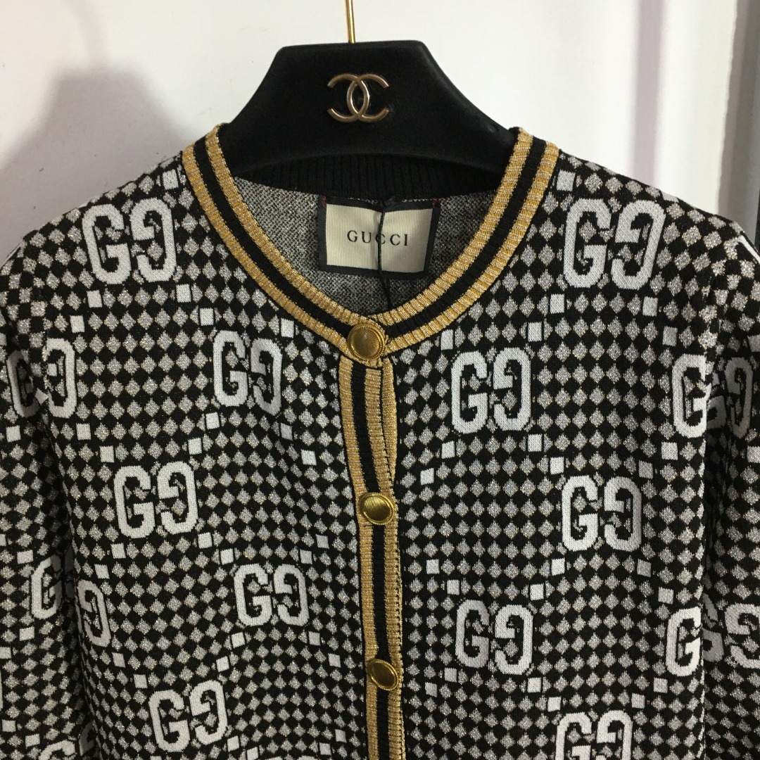 G style plaid long sleeved knitted cardigan-Luxeon