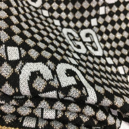 G style plaid long sleeved knitted cardigan-Luxeon