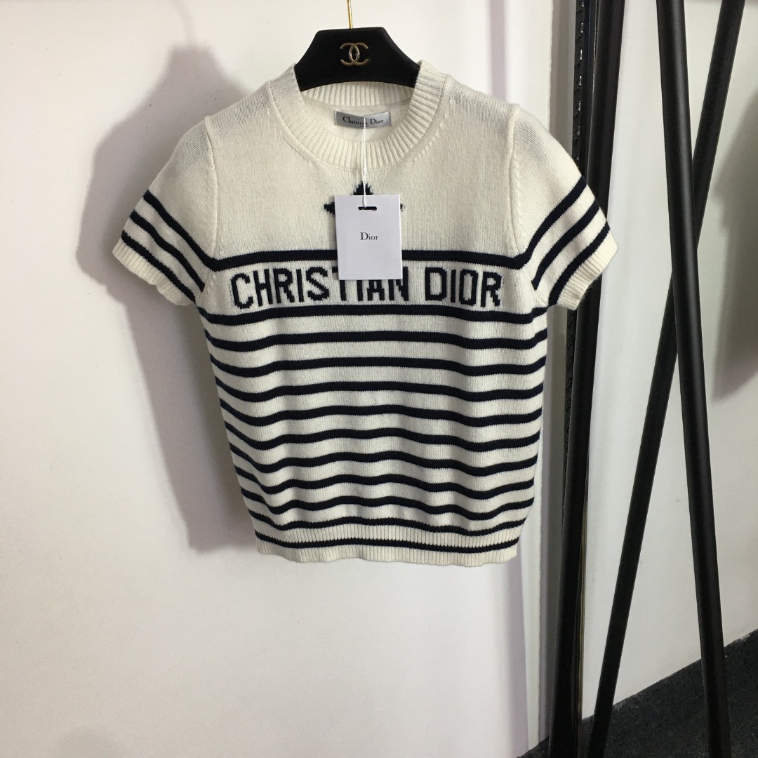 D style pentagram Stripe Short Sleeve T-Shirt-Luxeon