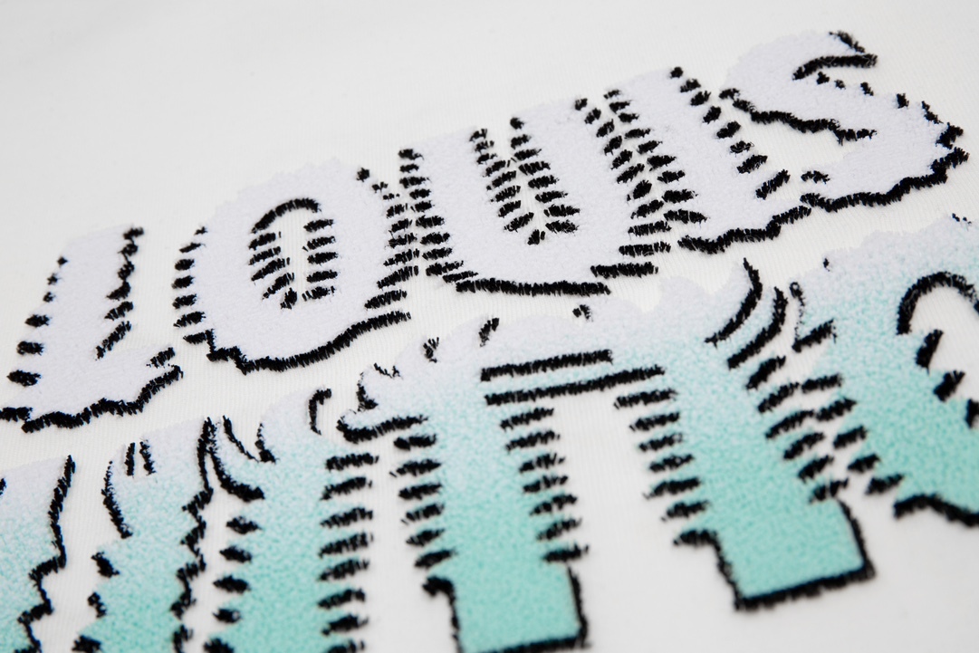 bag Gradient Logo Short Sleeve-Luxeon