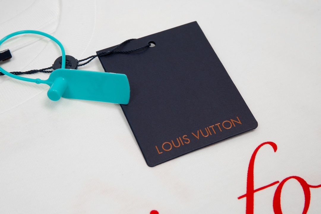 . Co branded Unisex Short Sleeve-Luxeon