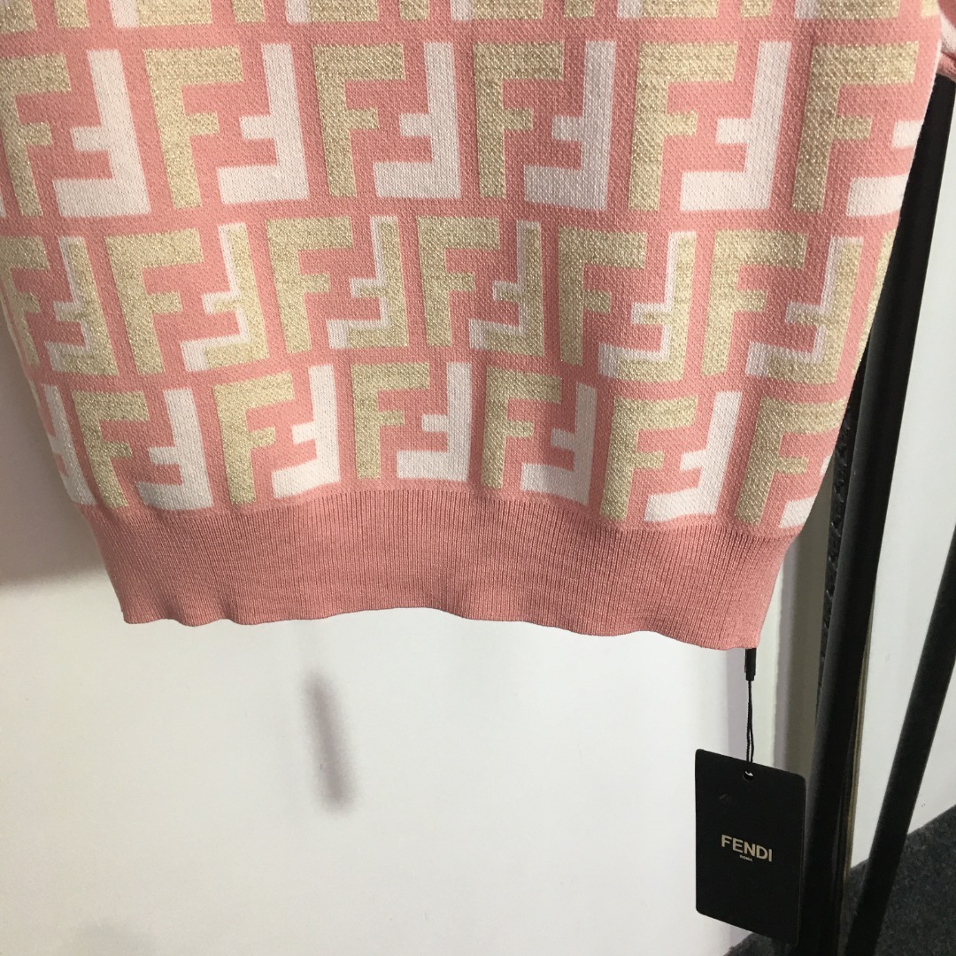 F style F Letter Short Sleeve Knit-Luxeon