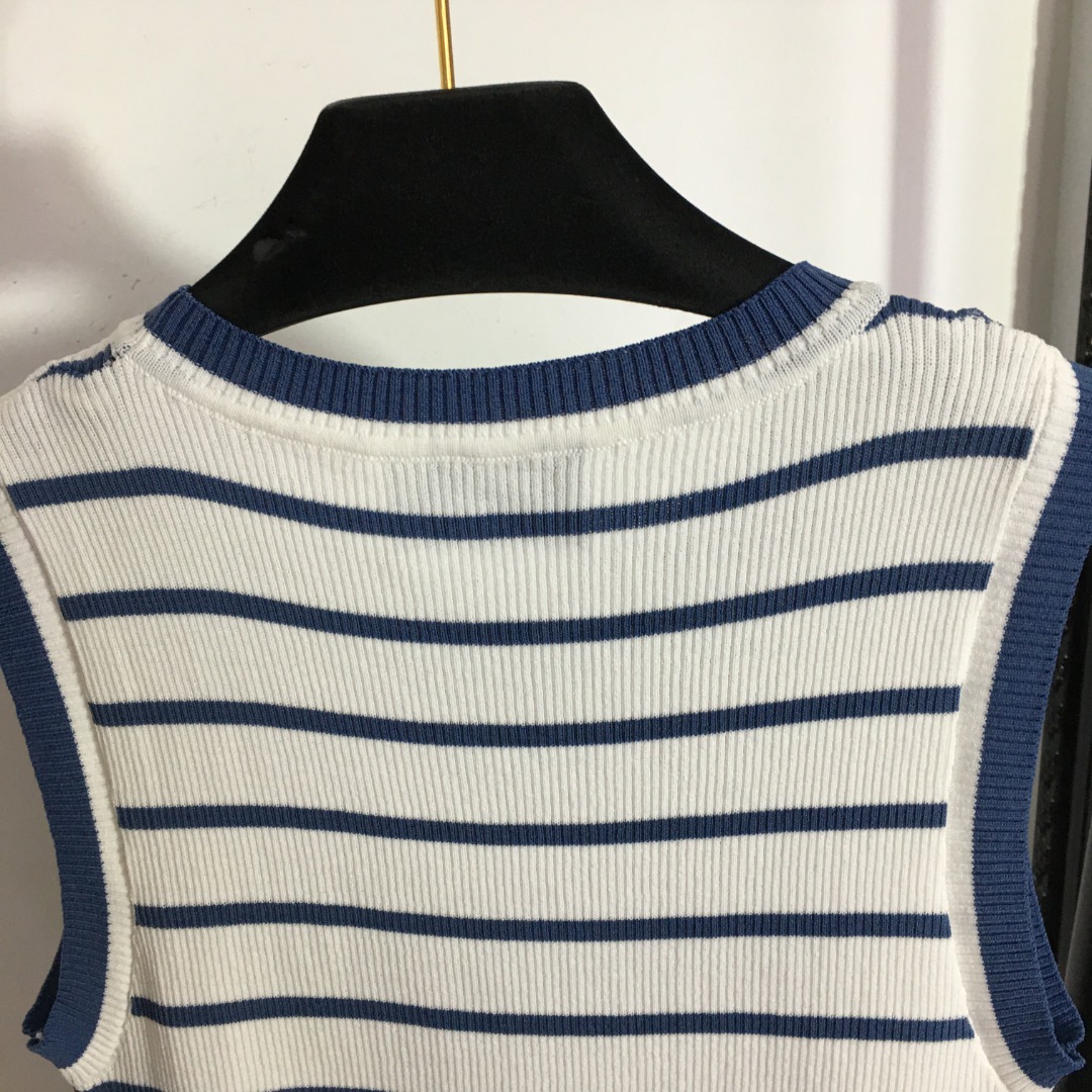 P style Letter Stripe Slim Fit Knitted Tank Top-Luxeon