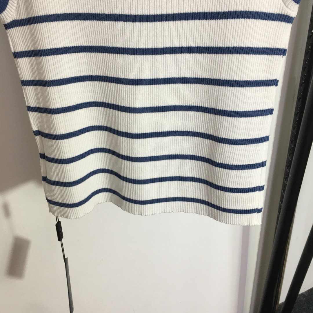 P style Letter Stripe Slim Fit Knitted Tank Top-Luxeon