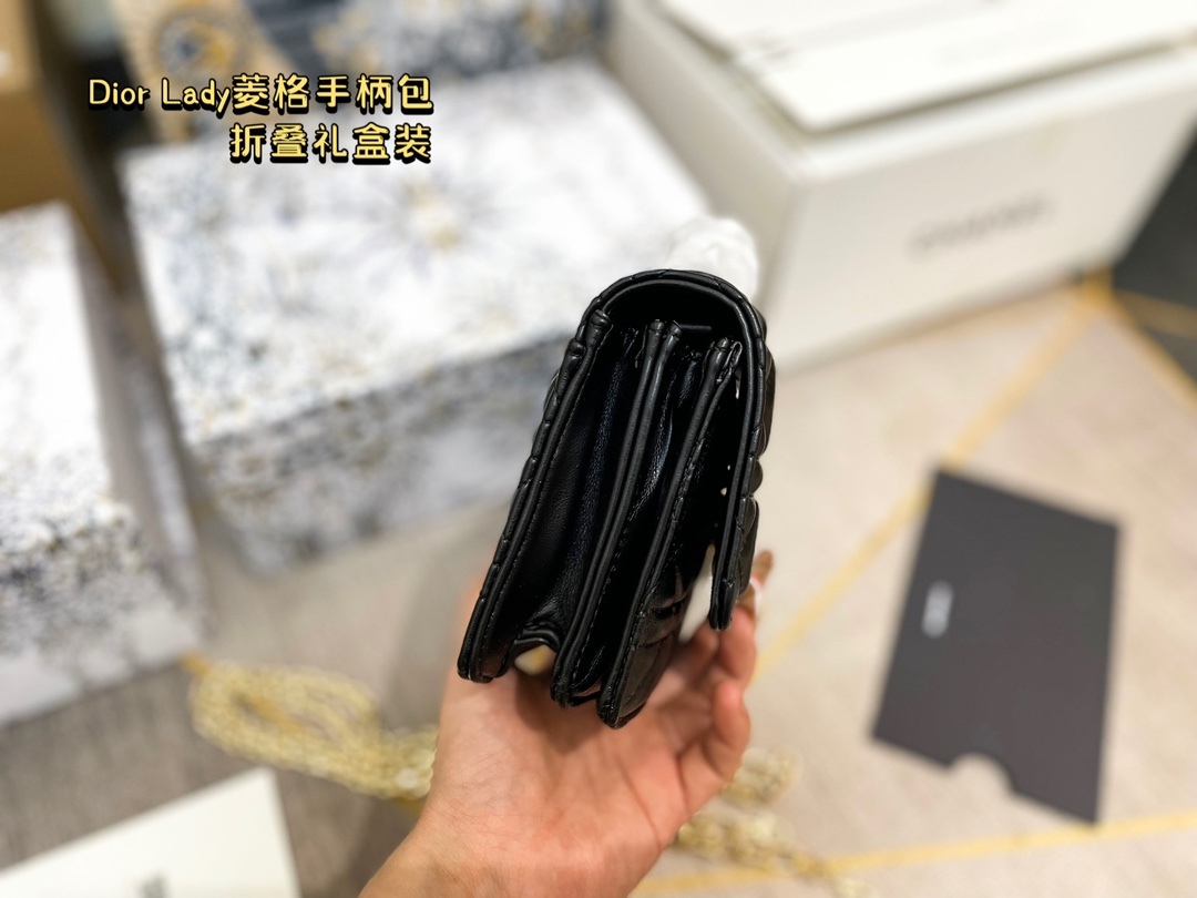 D style Woc chain bag-Luxeon