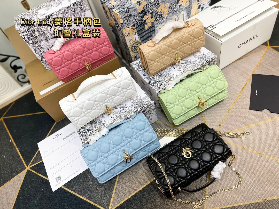 D style Woc chain bag-Luxeon