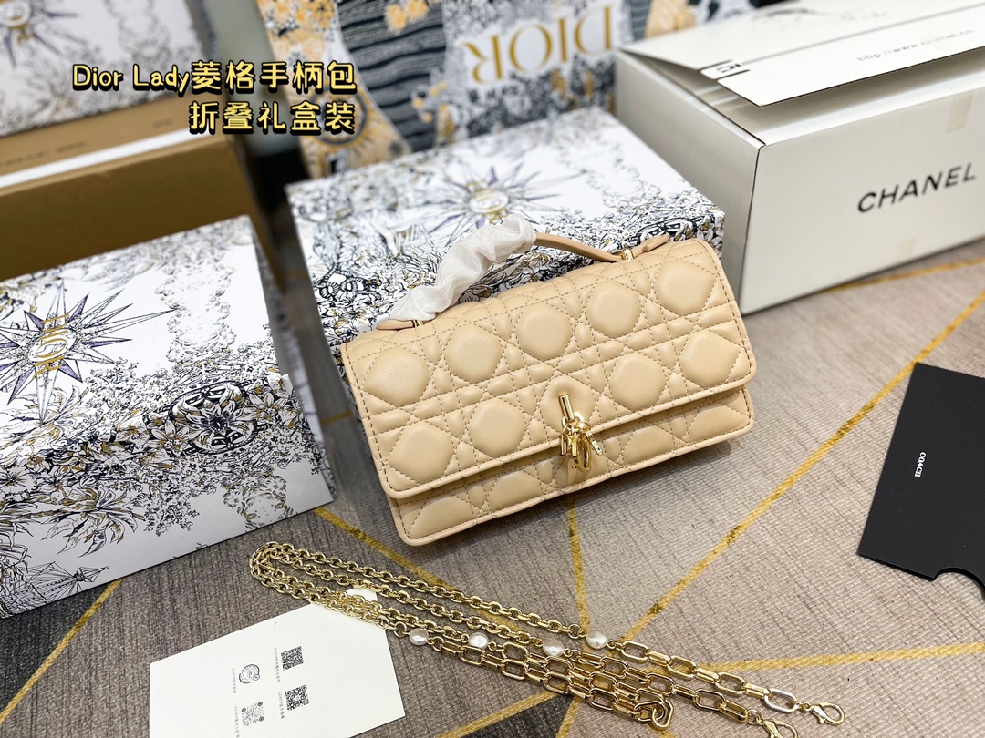 D style Woc chain bag-Luxeon