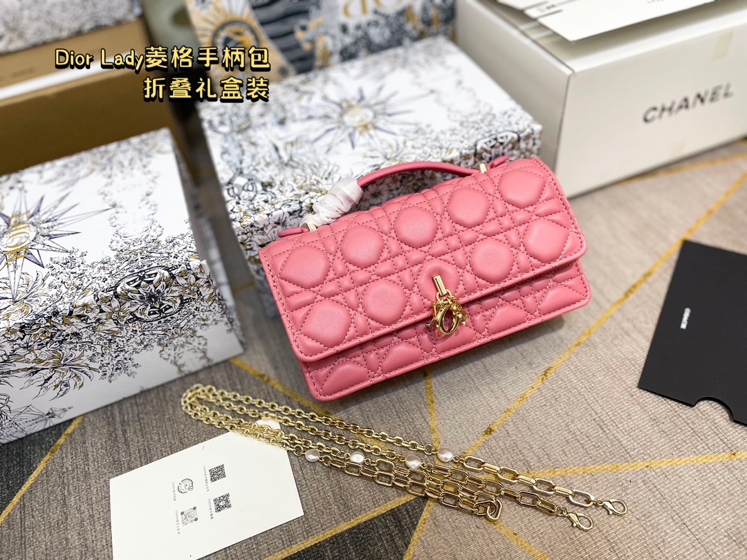 D style Woc chain bag-Luxeon