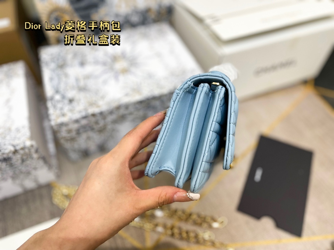 D style Woc chain bag-Luxeon