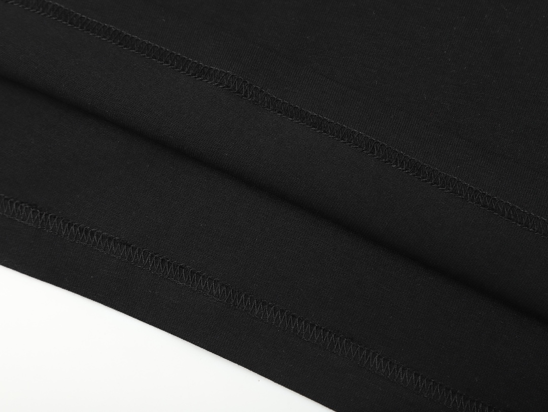 Burberry Equestrian Knight Embroidered Cotton Short Sleeve T-shirt-Luxeon