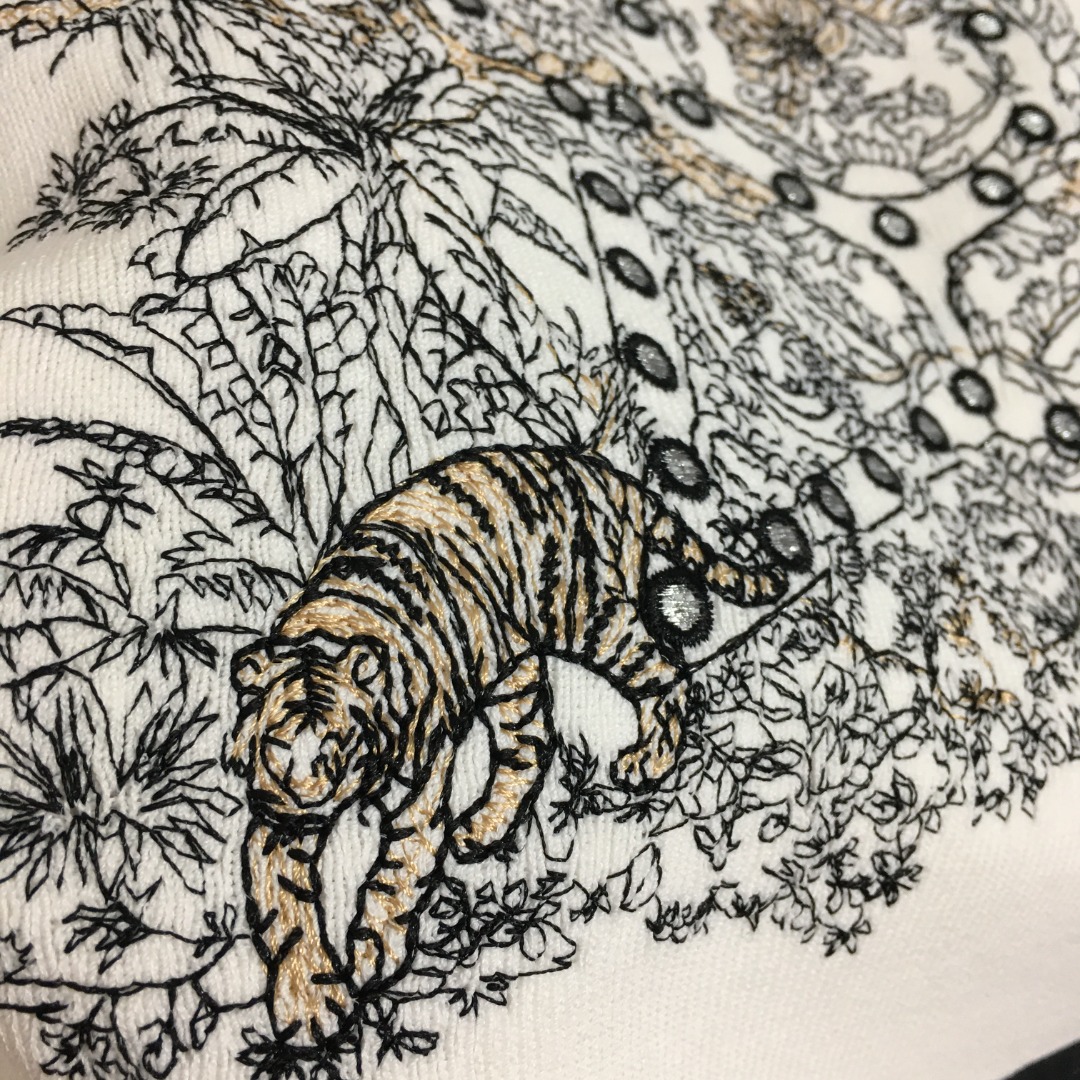 D style Forest Animal Pattern Slim Fit Knitted Tank Top-Luxeon