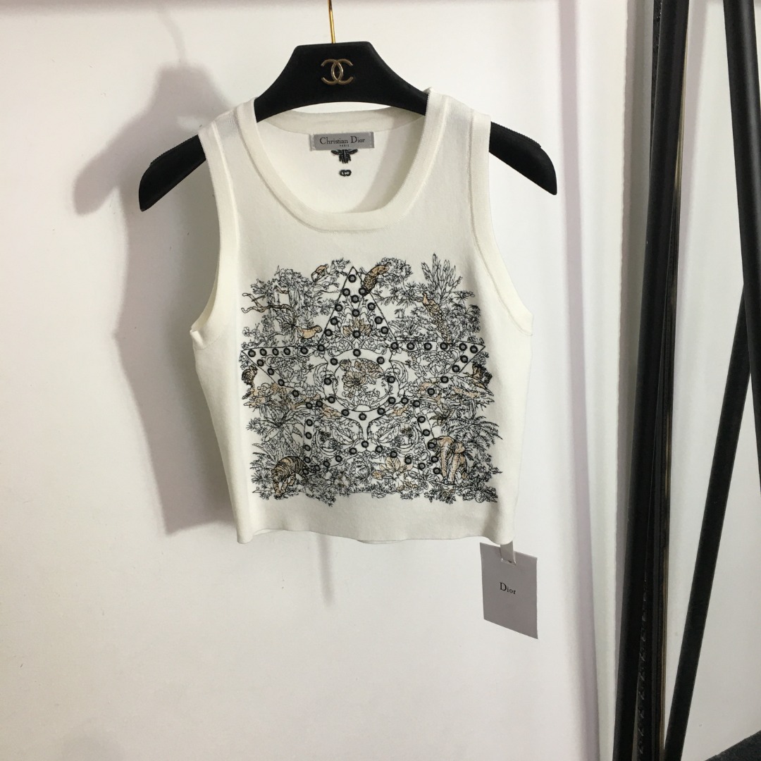 D style Forest Animal Pattern Slim Fit Knitted Tank Top-Luxeon