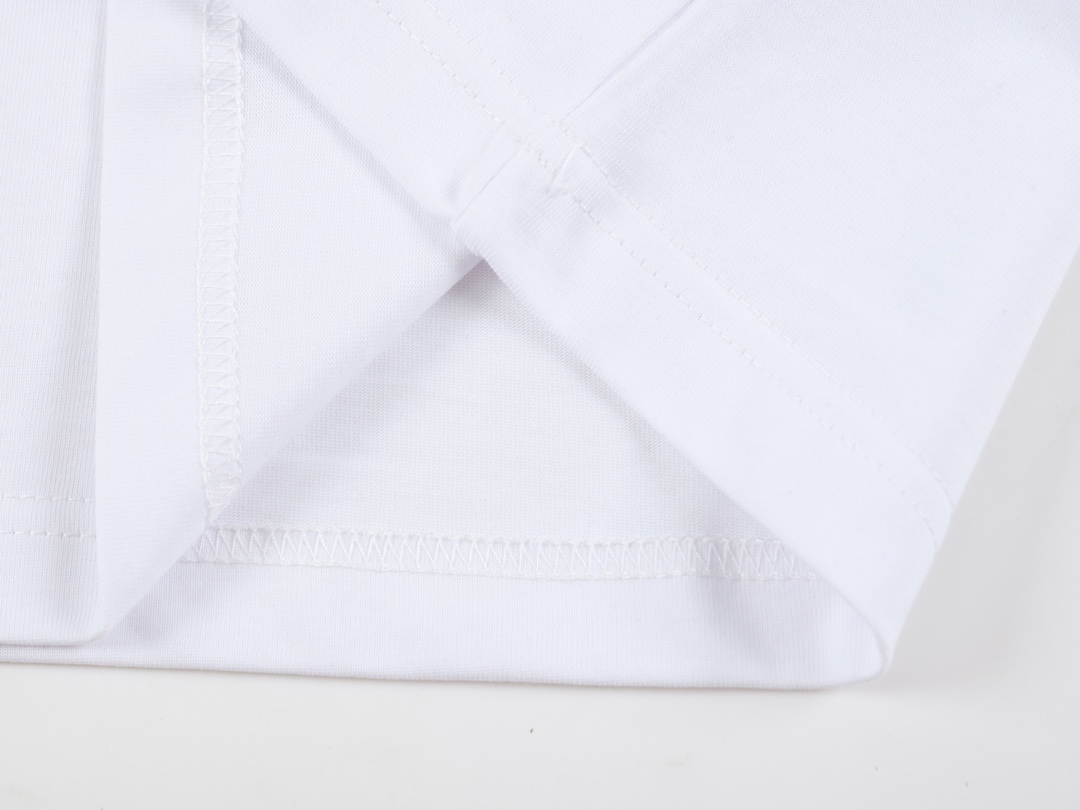 . Spring/Summer Monogram Flower Short Sleeve T-shirt-Luxeon