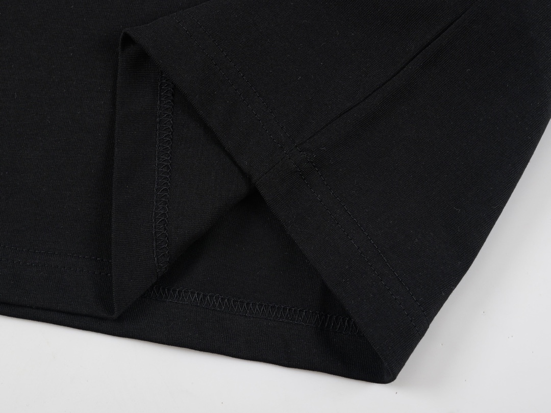 G style Red Green Letter Unisex Short Sleeve T-shirt-Luxeon