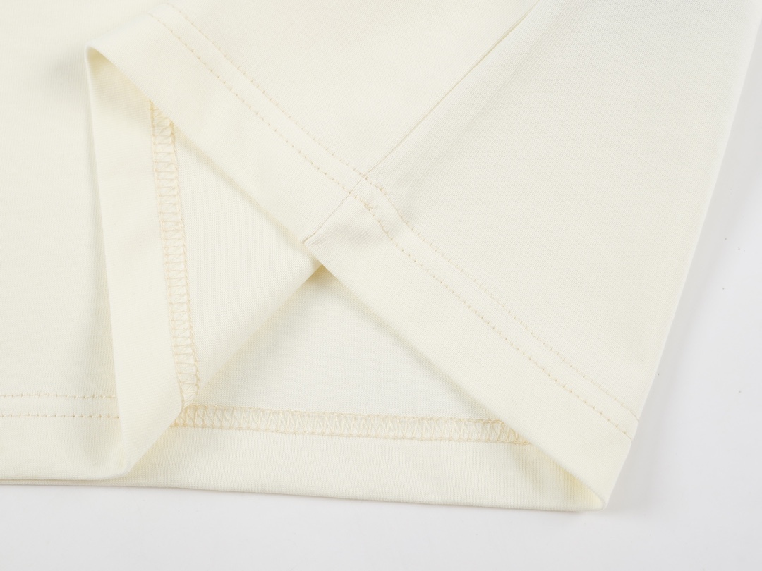 G style Red Green Letter Unisex Short Sleeve T-shirt-Luxeon