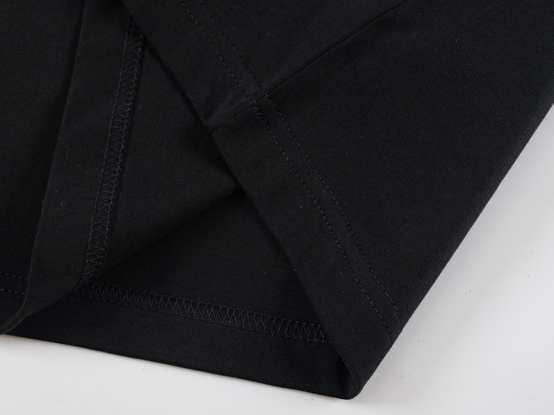 G style Letter Unisex Short Sleeve T-shirt-Luxeon