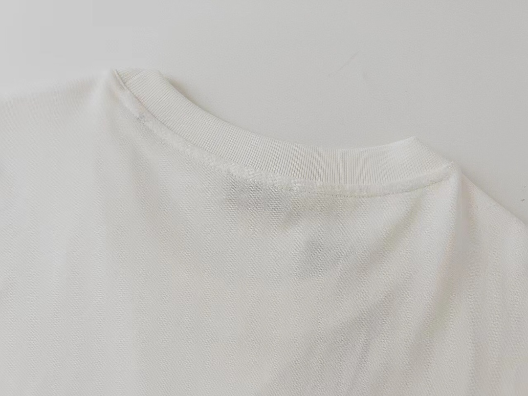 D style Gradient Letter Flower Embroidery Short Sleeve T-shirt-Luxeon