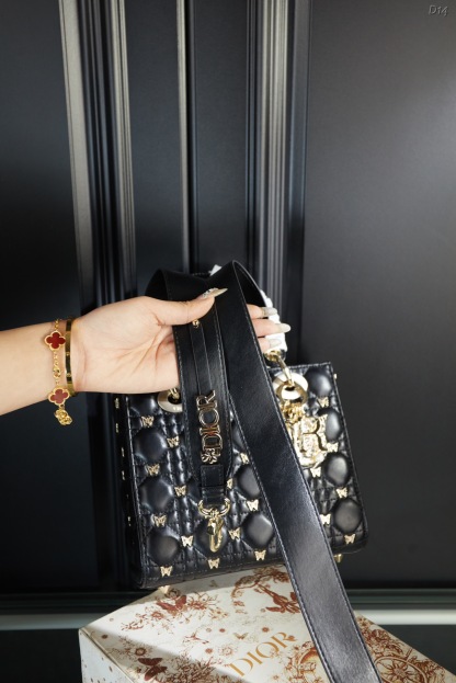 D style Butterfly Diana bag