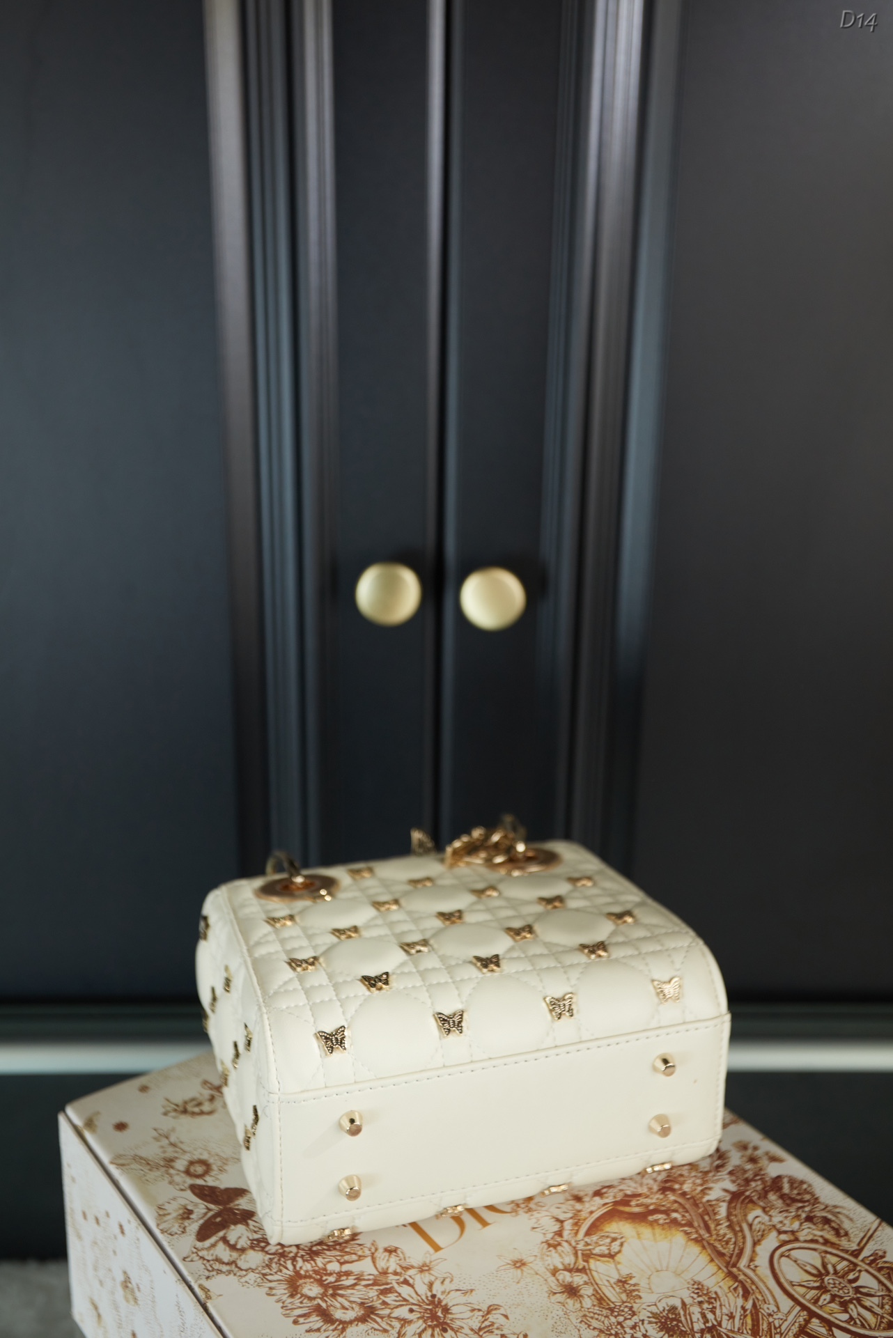 D style Butterfly Diana bag