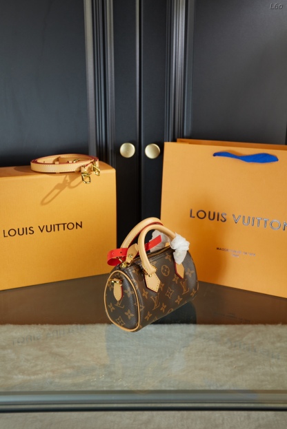 Nano mini pillow bag