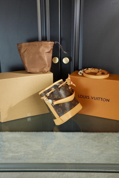 L style nano noe mini bucket bag