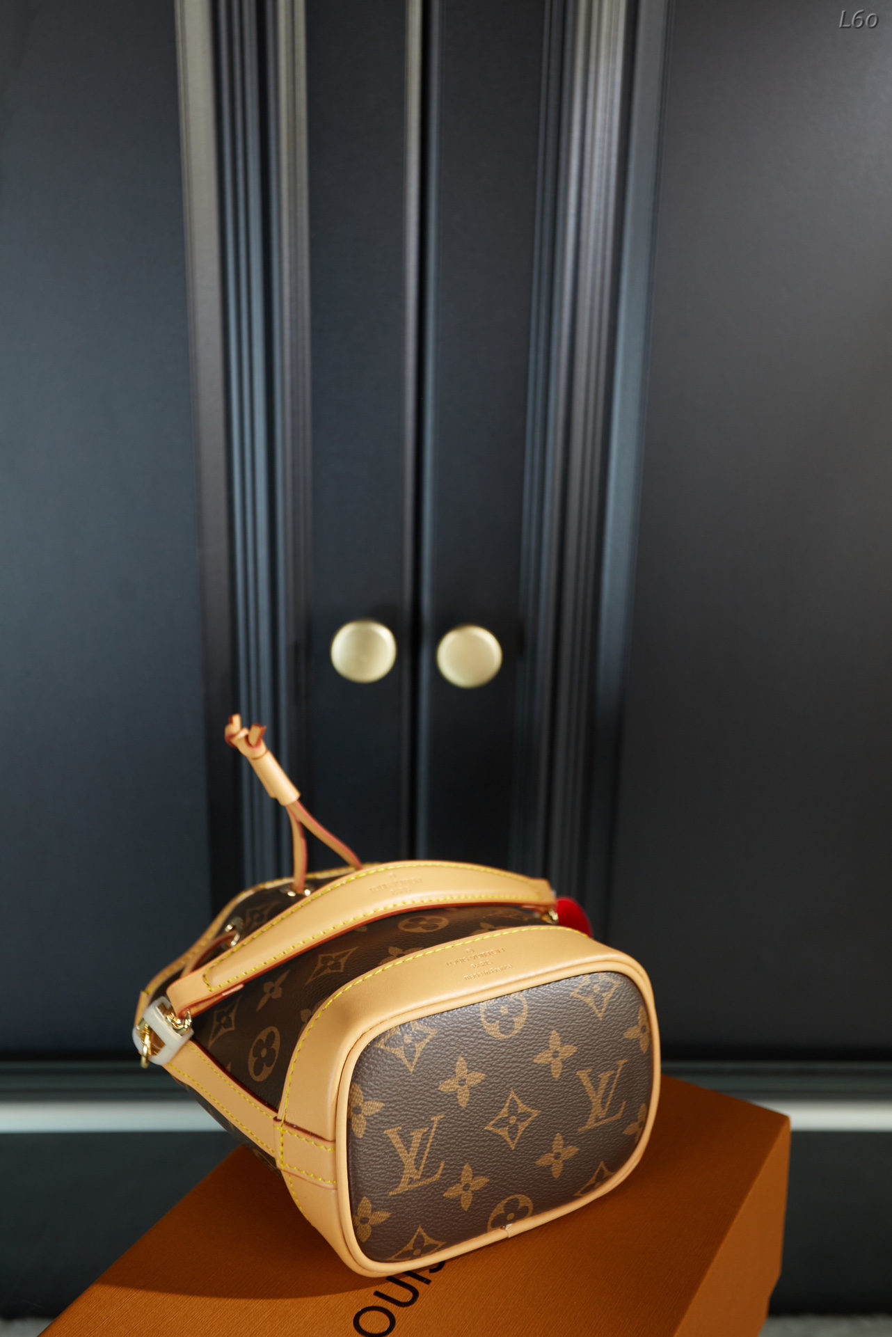 L style nano noe mini bucket bag