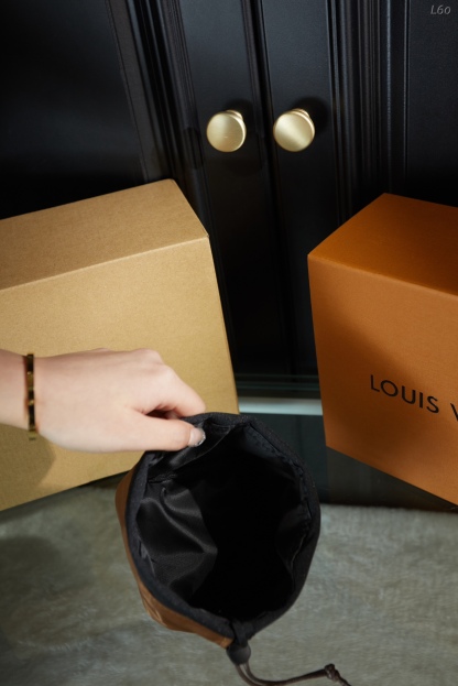 L style nano noe mini bucket bag