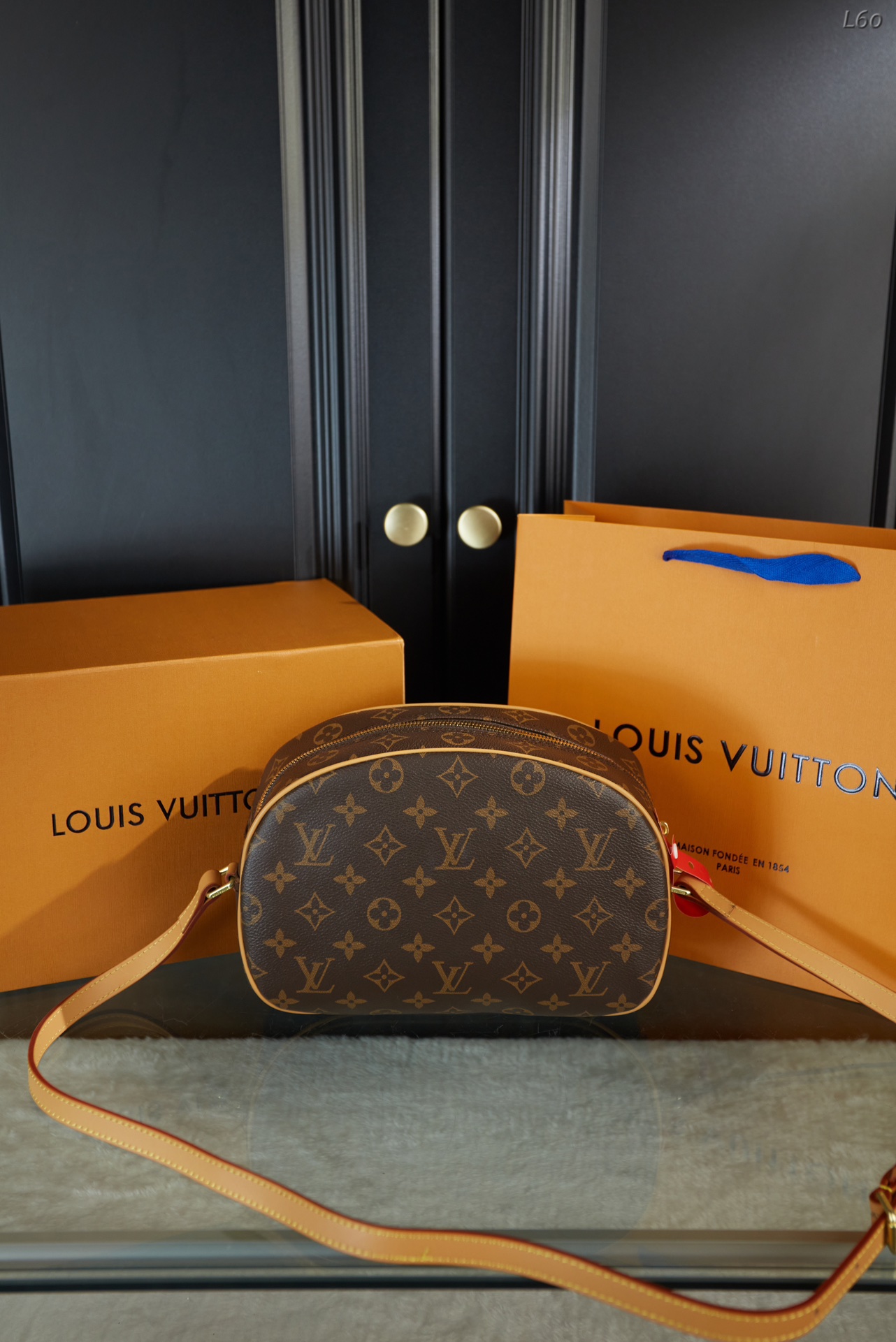 L style Medieval Apple Buns