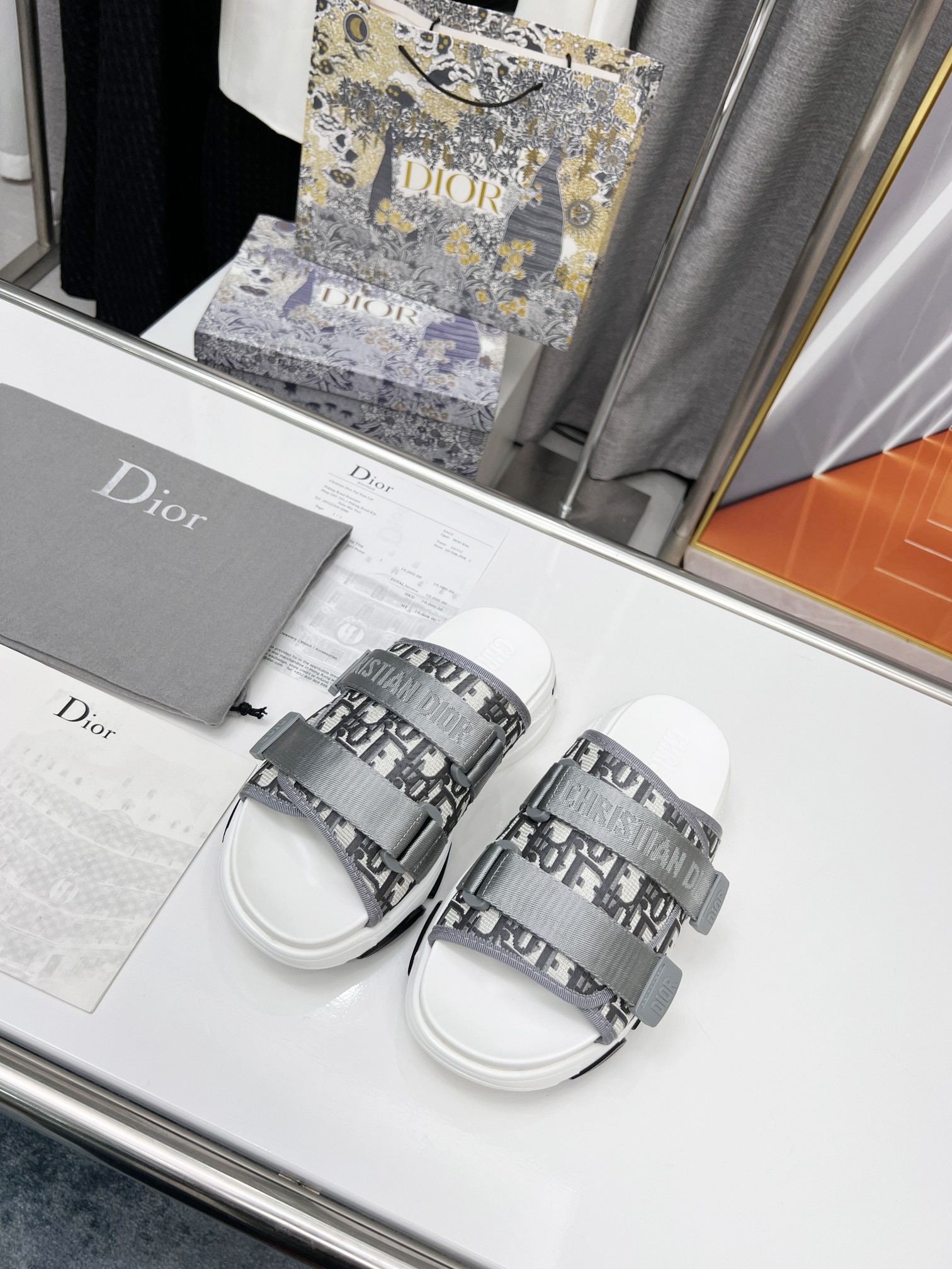 D style platform sandals